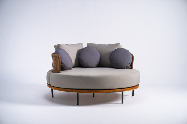 Round Lounge Bed